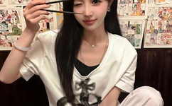 欧美亲胸揉胸膜下刺激免费视频